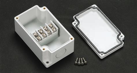 terminal block in junction box